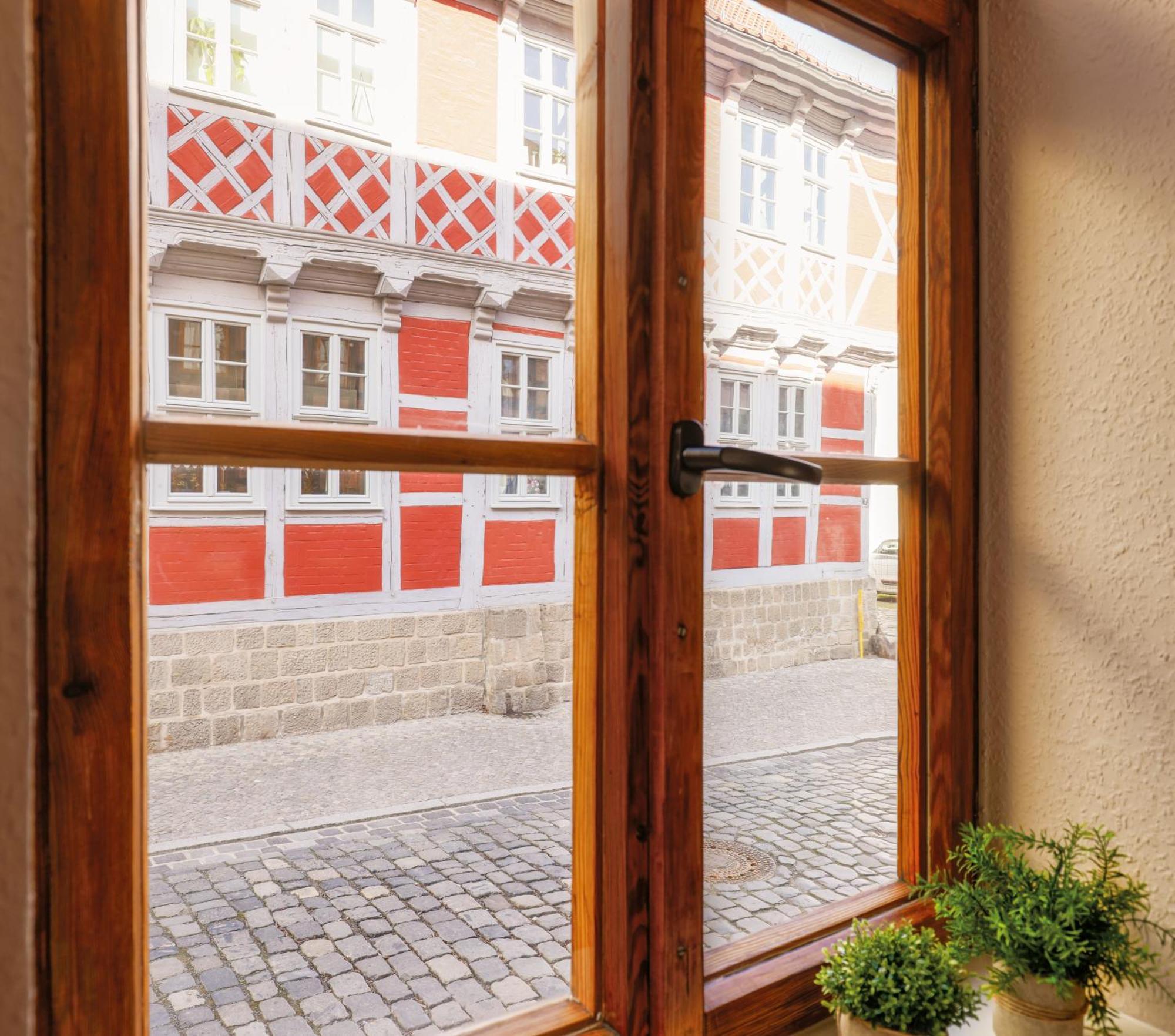 Ferienwohnungen Am Kornmarkt I Quedlinburg Dış mekan fotoğraf